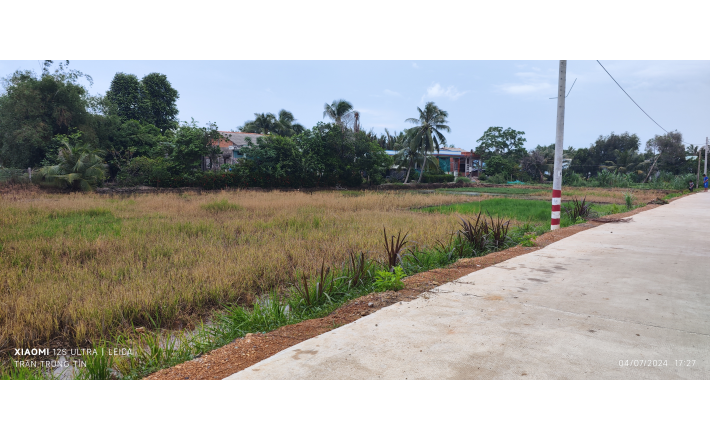 Bán lô đất lúa 4 mặt tiền chuyển thổ phân lô giá chốt 4  tỷ 