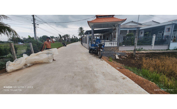 Bán lô đất lúa 4 mặt tiền chuyển thổ phân lô giá chốt 4  tỷ 