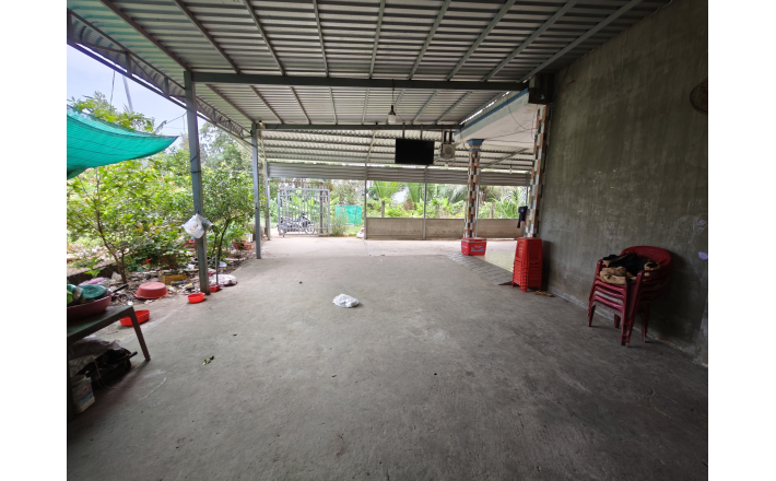 Bán gấp nhà khu vực trung tâm thị trấn Tân Trụ giá 3 tỷ